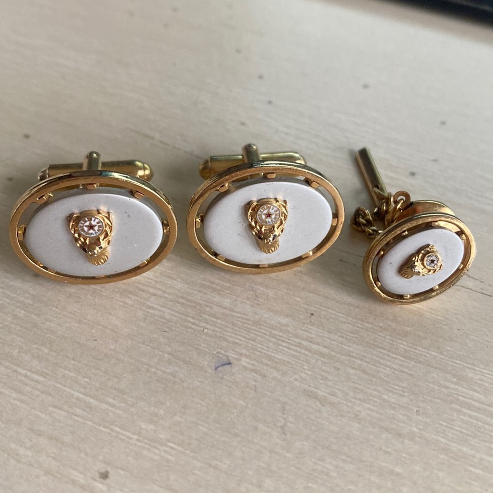 Deer Cuff links and tie pin